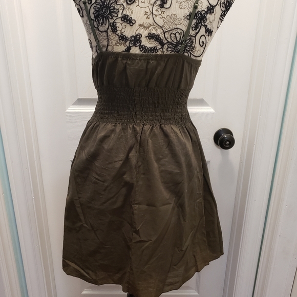 Olive green tunic - Picture 2 of 3